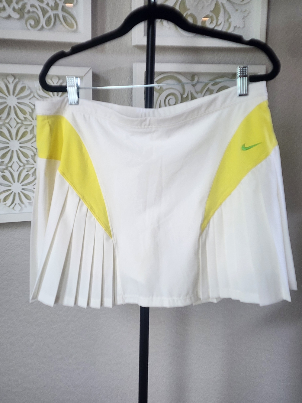 Nike White Tennis Skirt with Yellow Panels